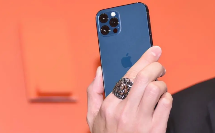 普兰苹果手机维修分享iPhone12系列重启方法教程 